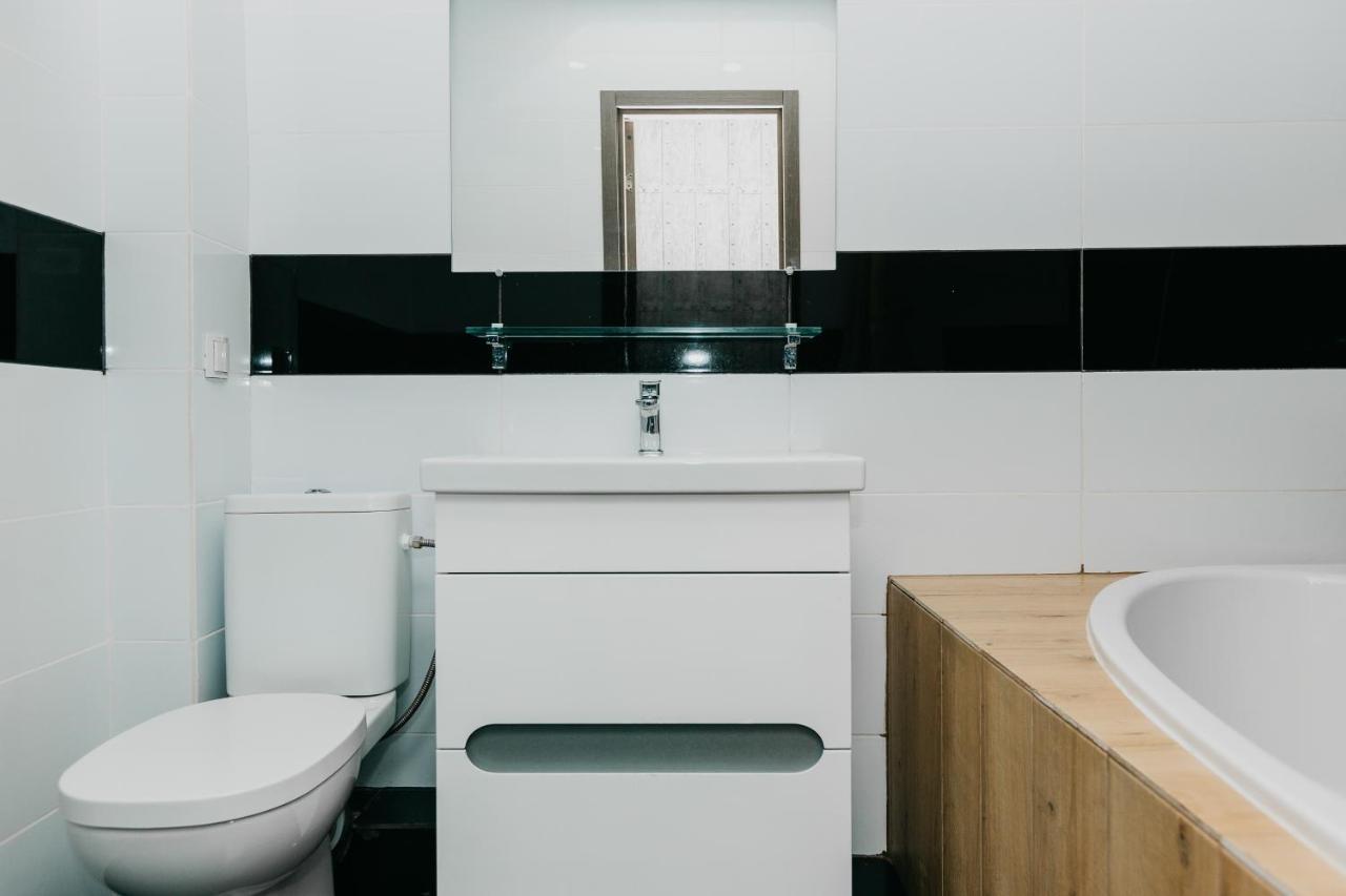 Luxury Apartment ซูมี ภายนอก รูปภาพ